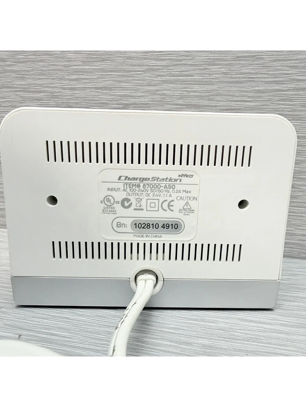 Nyko #87000-A50 Charge Station for Nintendo Wii Controllers - Tested